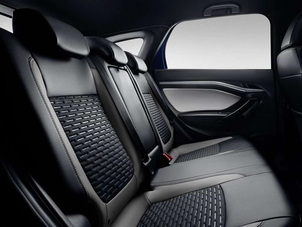 Lada Vesta SW - фото №12